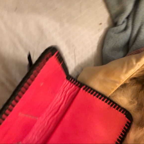 Man Made with top of the line leather - Picture 4 of 8